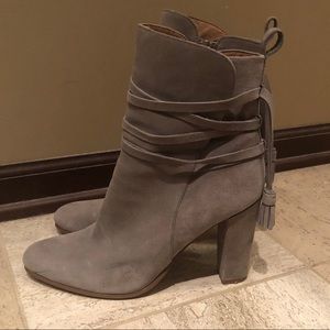 Steve Madden suede ankle boots in grey